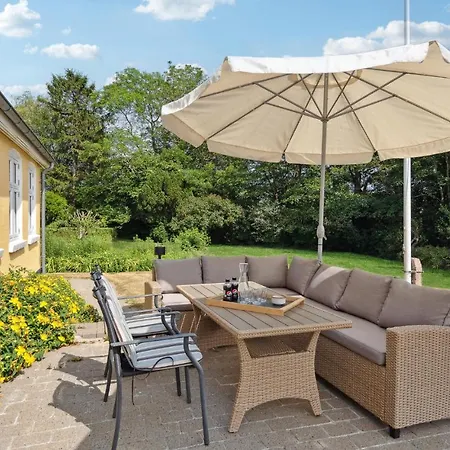 4 Bedroom In Holiday home *