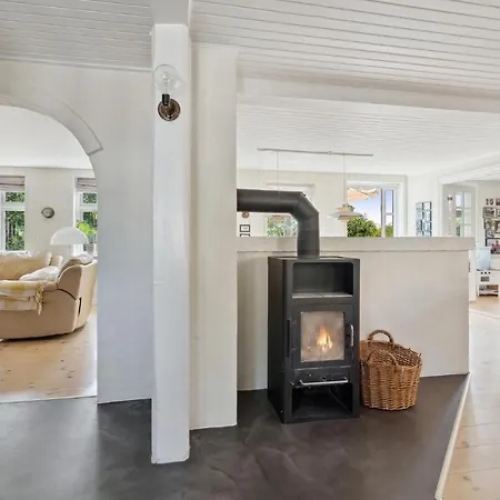 Holiday home 4 Bedroom In