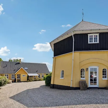 4 Bedroom In Holiday home Nyborg