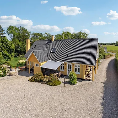 Holiday home 4 Bedroom In Nyborg